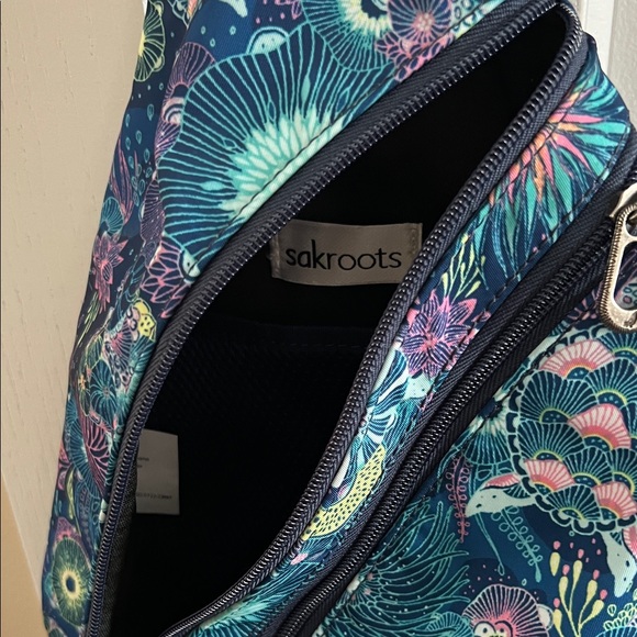 Sakroots Navy Floral Sling Backpack - Picture 7 of 9